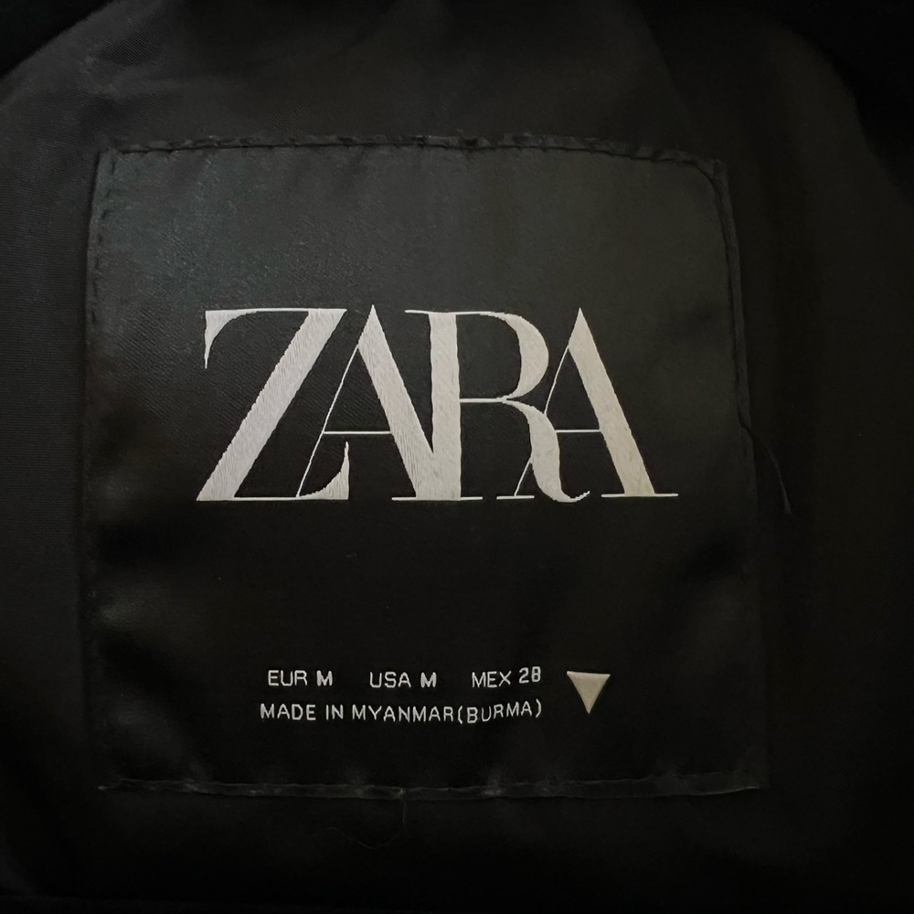 Zara Cropped Vest - Picture 3 of 3